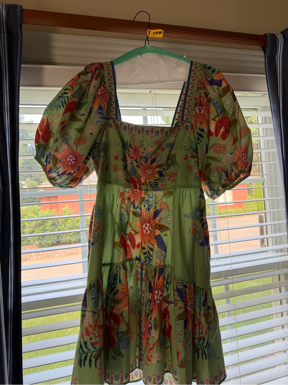 Floral Puff-Sleeve Tiered Dress in Light Green